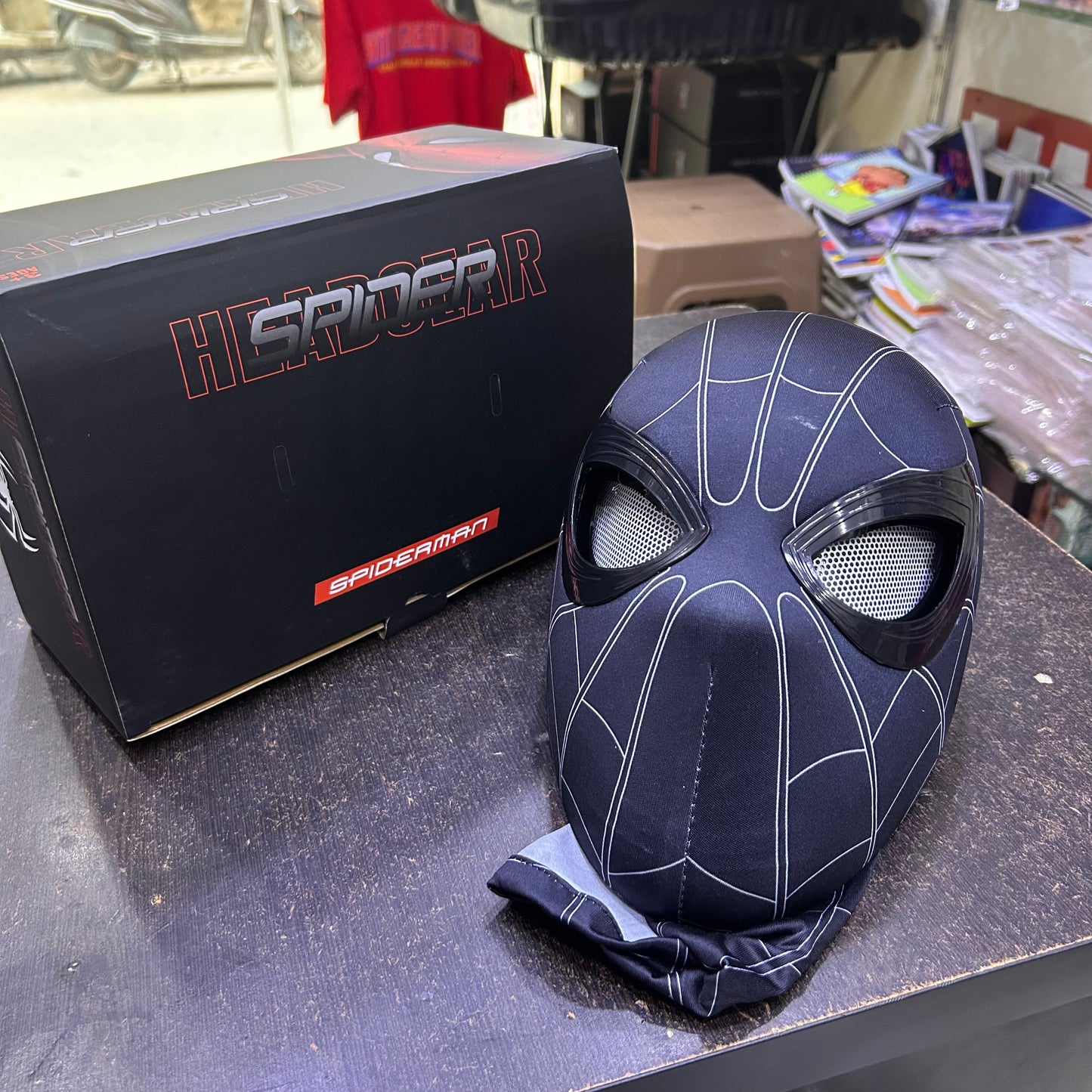 Black Spiderman Mask Manual Eye Blink With Box