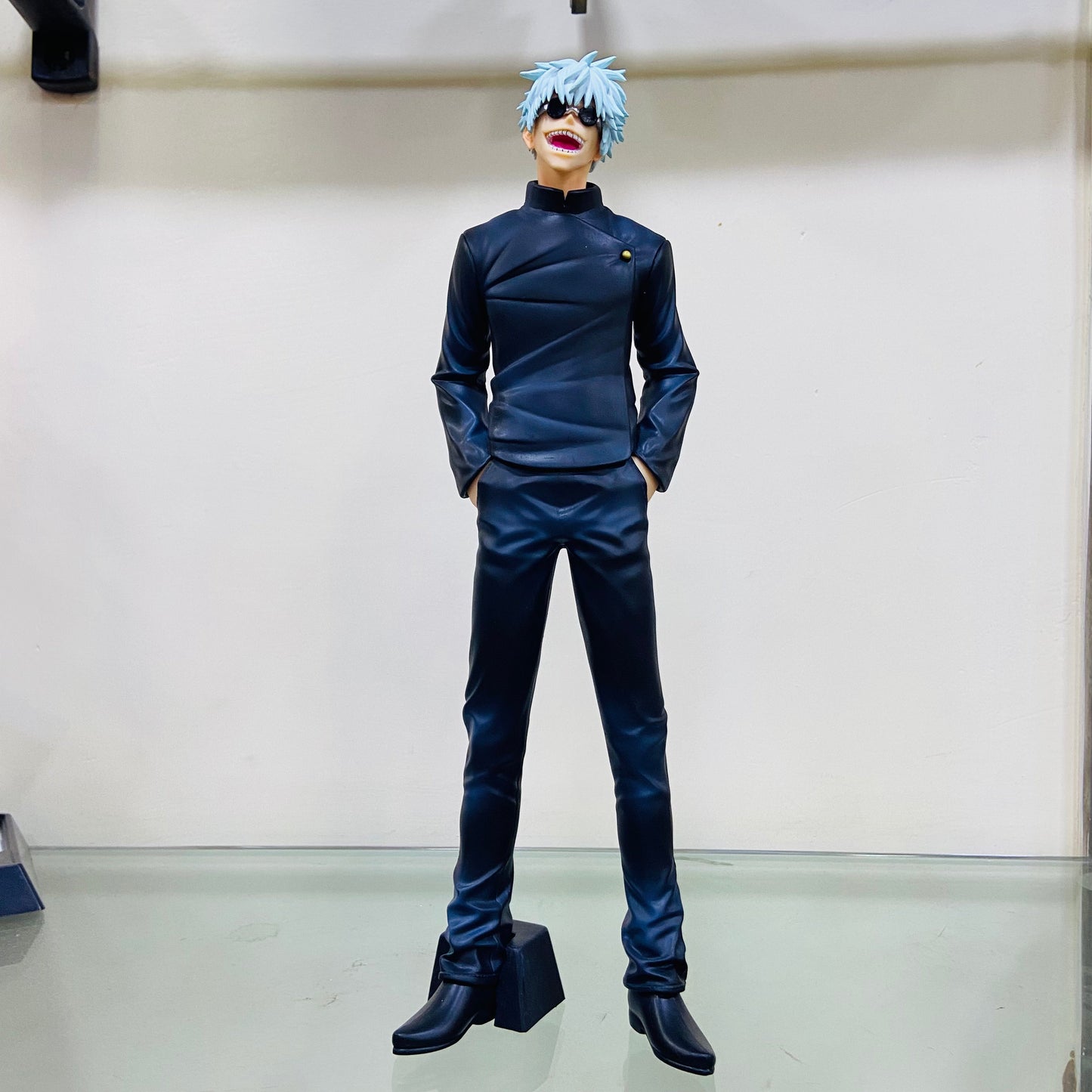 30 cm Gojo Standing Action Figure