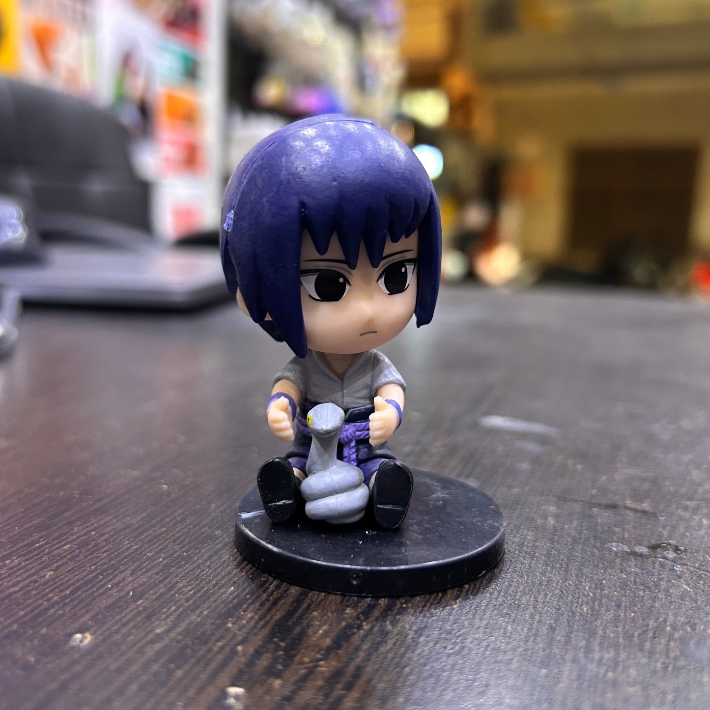 Sasuke sitting Figure