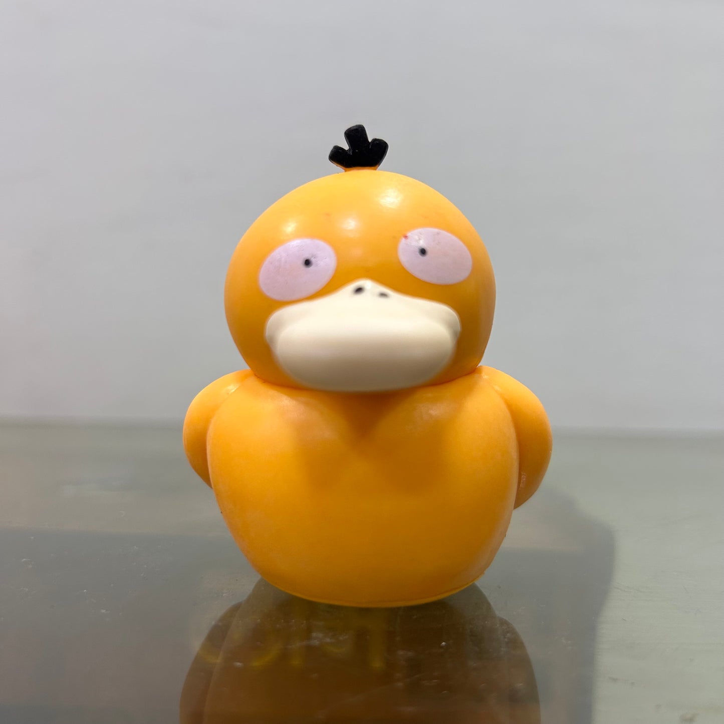 Sitting psyduck Figure