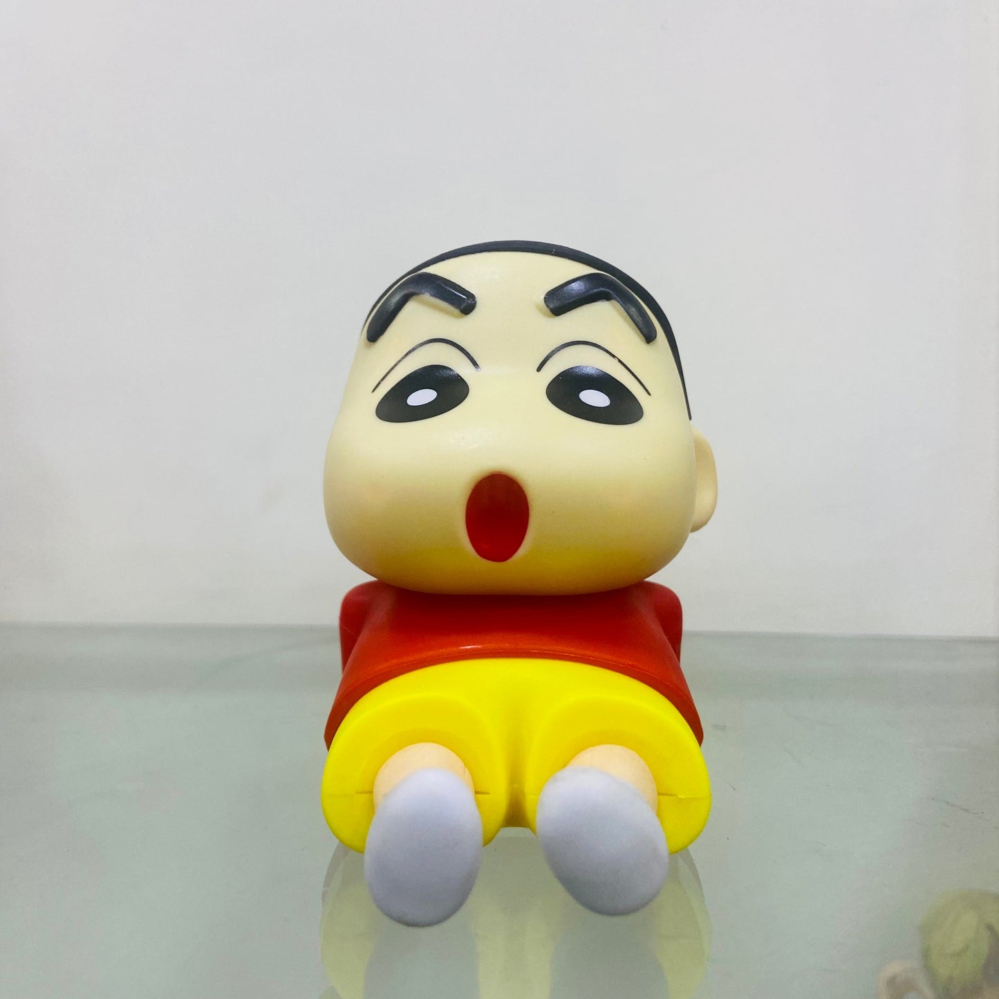 Shinchan Phone Stand Action Figure