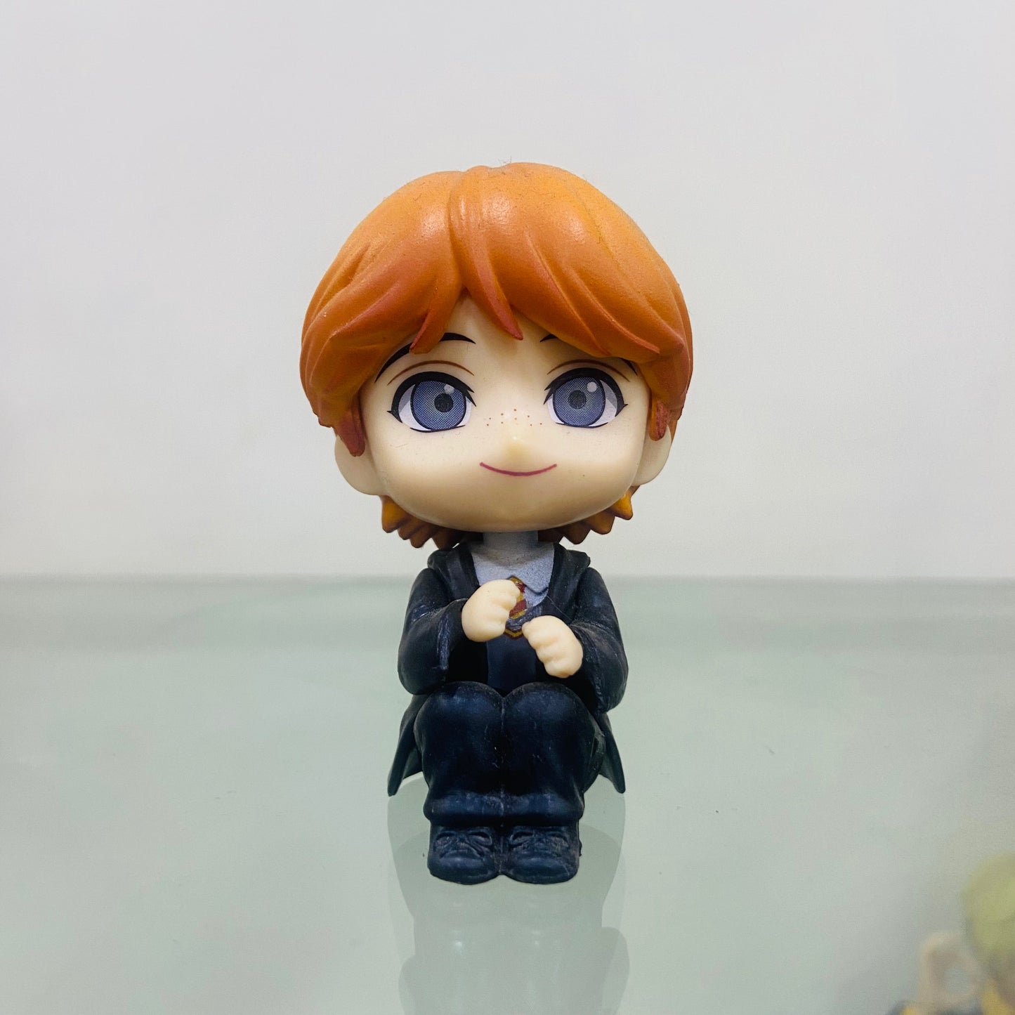 sitting ronn Action Figure