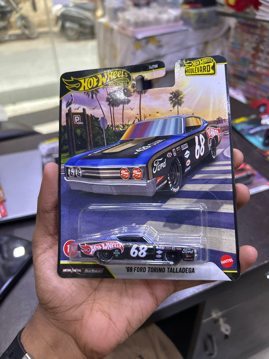 69 Ford Torino Talladega Premium Hot Wheels