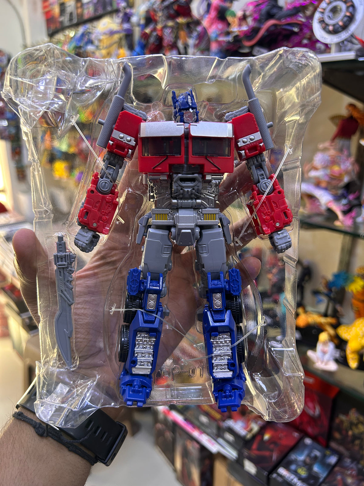 Transformers Optimus Prime Figure (convertable to truck) 15 cm