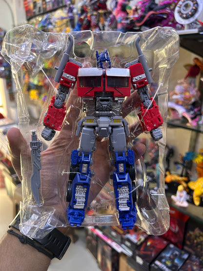 Transformers Optimus Prime Figure (convertable to truck) 15 cm