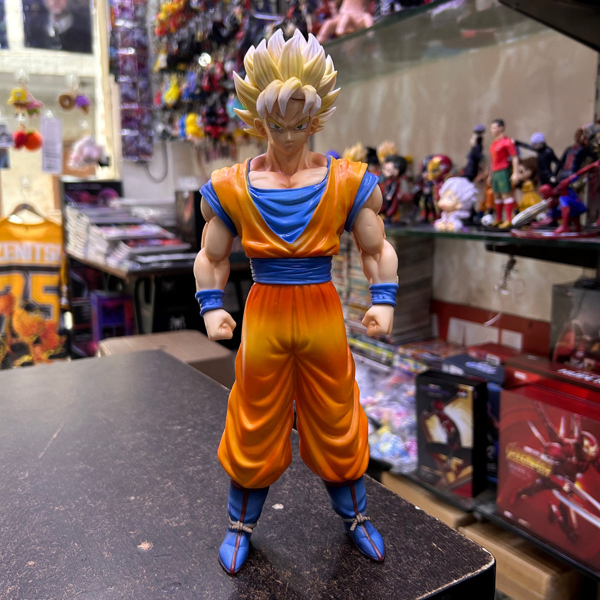 30 cm Dragon Ball Z Super saiyan Goku Figure