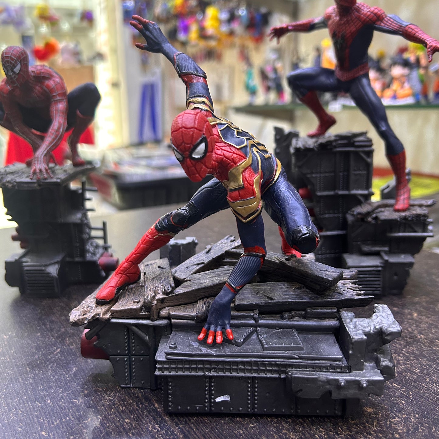 Spiderman No Way Home All spiderman Figure set official iron Studios Super Premium highly detailed Quality with each box packing