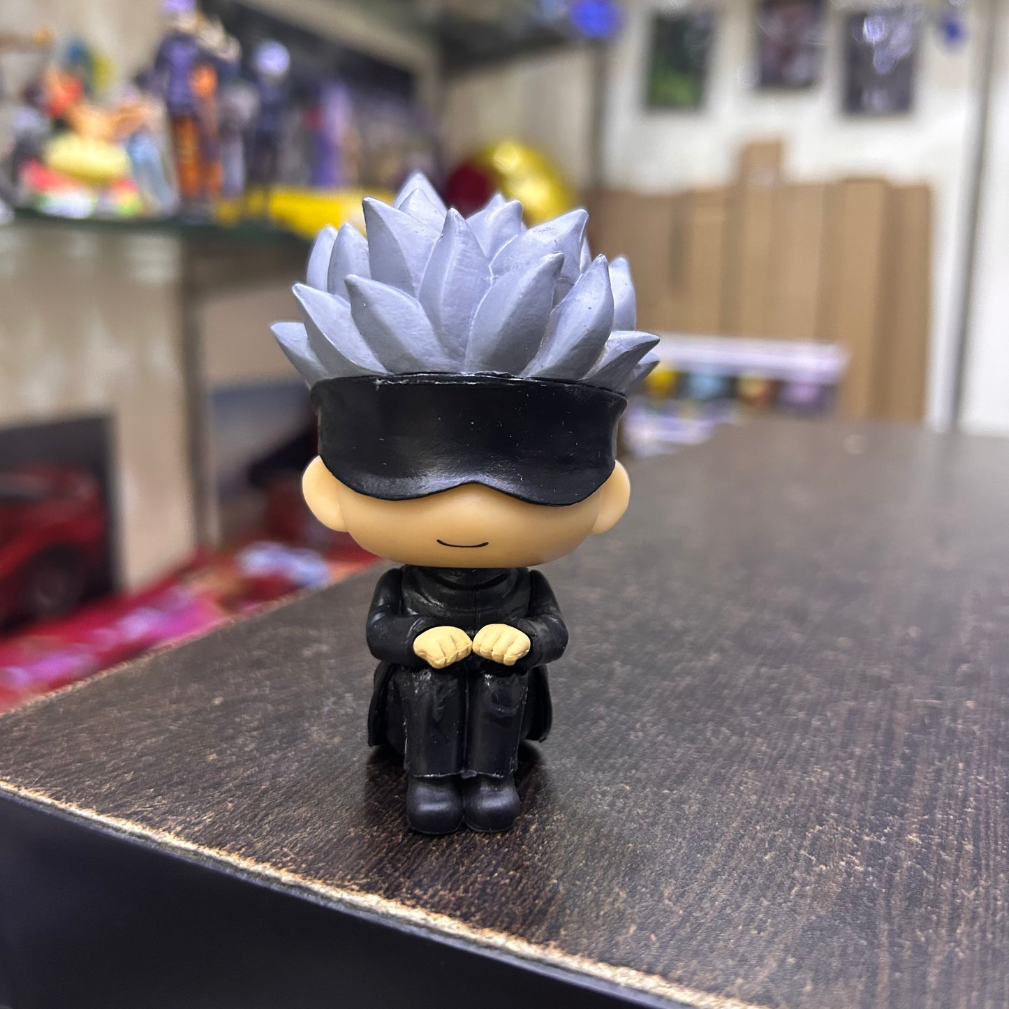 Sitting Gojo Figure