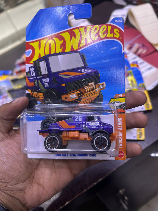 Mercedes Benz unimog Hot Wheels