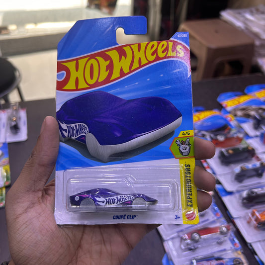 Imported Hot Wheels coupe clip