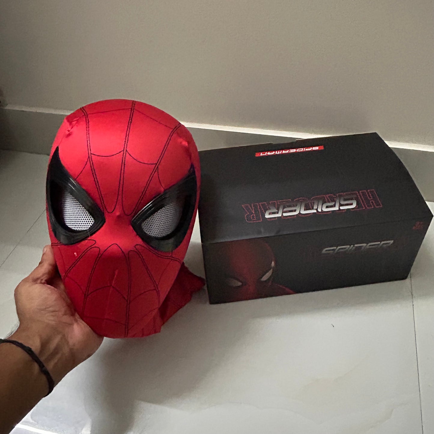 Red Spiderman Mask Manual Eye Blink With Box