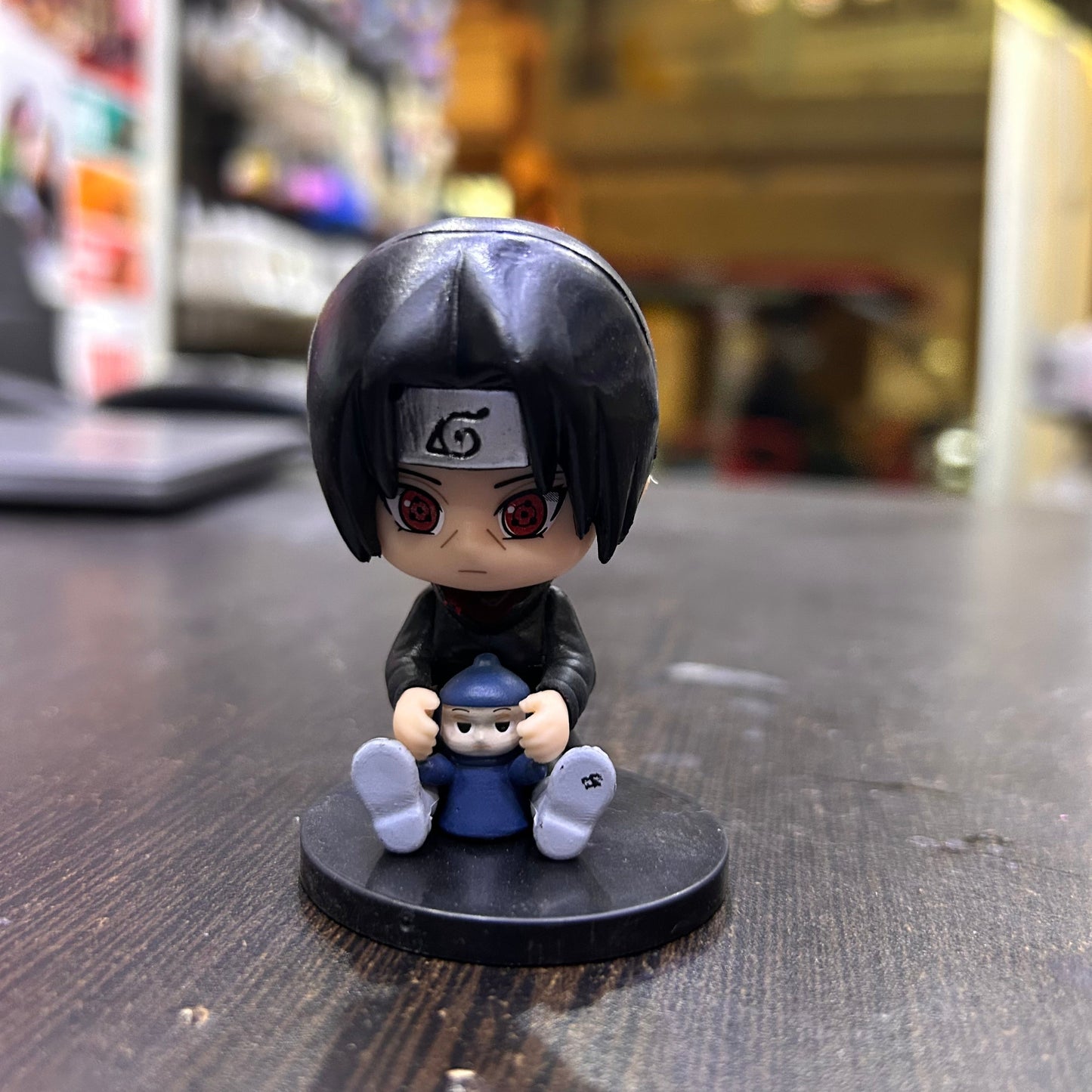 Itachi Sitting Figure